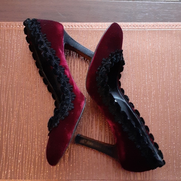 Rebeca Sanver velvet shoes - Picture 3 of 10